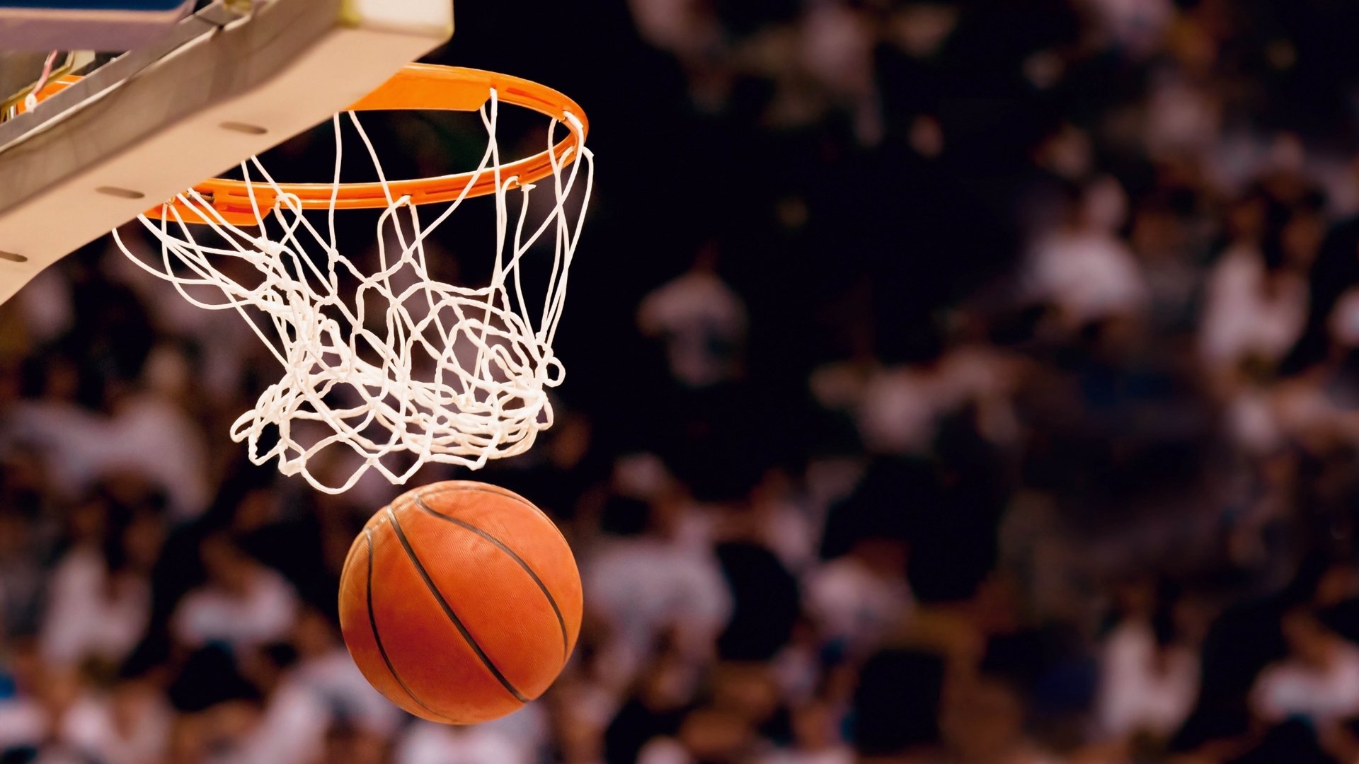KOK棋牌-天神下凡一锤四！TheShy极致操作破局，TES势不可挡挺进决赛